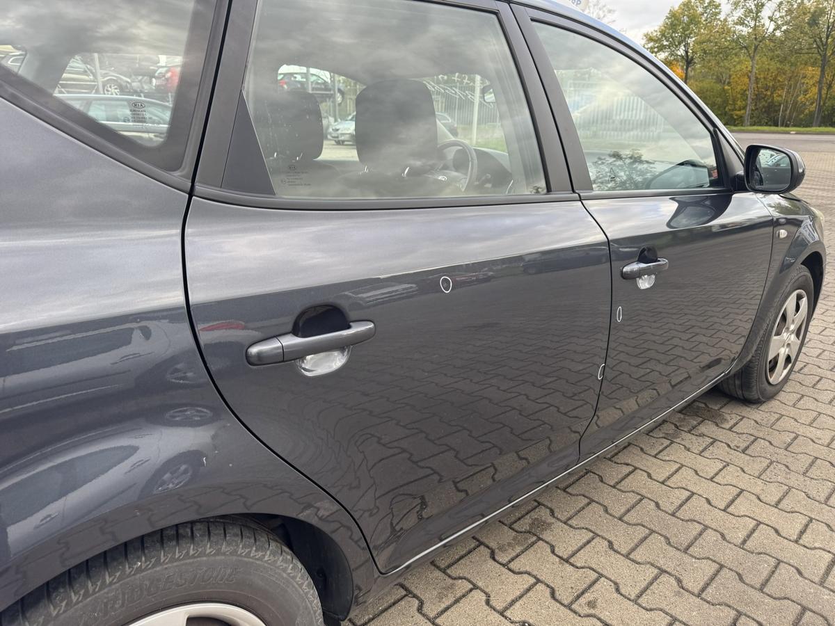 Kia Ceed ED original T&uuml;r hinten rechts Kombi 5K Graumetallic Bj.2011